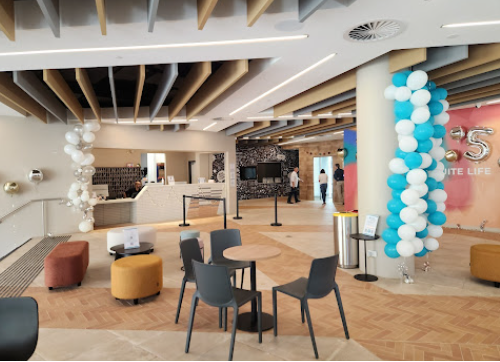 Y Suites on Margaret