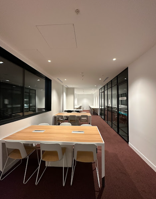 Accolade On A'Beckett